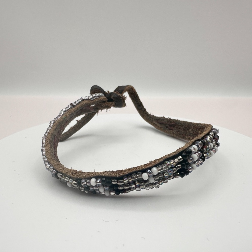 Vintage 90s Chan luu Seed Beaded Leather Bracelet Adjustable Classic Jewelry